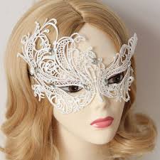 how-is-make-of-lace-mask-1