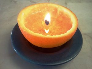 how-to-make-a-candle-out-of-the-mandarin-shell-2