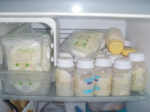 how-to-store-breastmilk-2