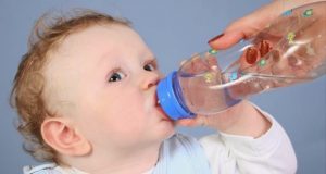 is-it-necessary-to-give-water-to-a-baby-1