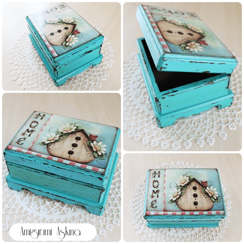 Wood Painting Small turquoise box