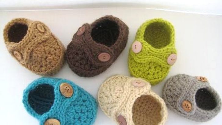 Boy’s Striders Crochet Baby Booties