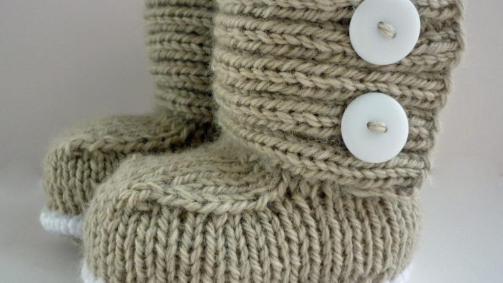 Knitted Boots for Babies