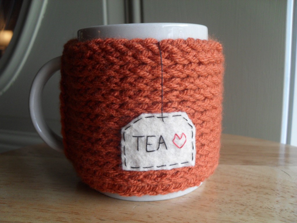 Making Drinking Cup Cases with the Help of Knitting