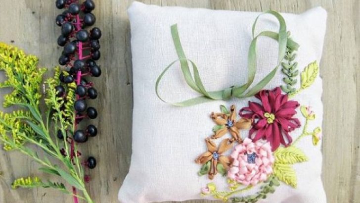 Decorate Your Throw Pillows With Ribbon