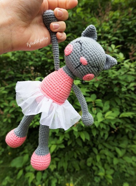 Amigurumi Ballerina Cat-Free Pattern