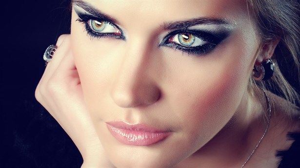 The Secret of beautiful colorful eyes