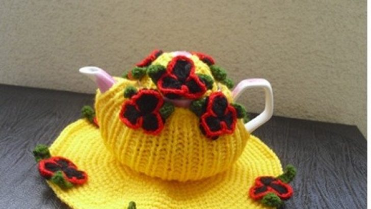 Knitting Tea Pot Covers