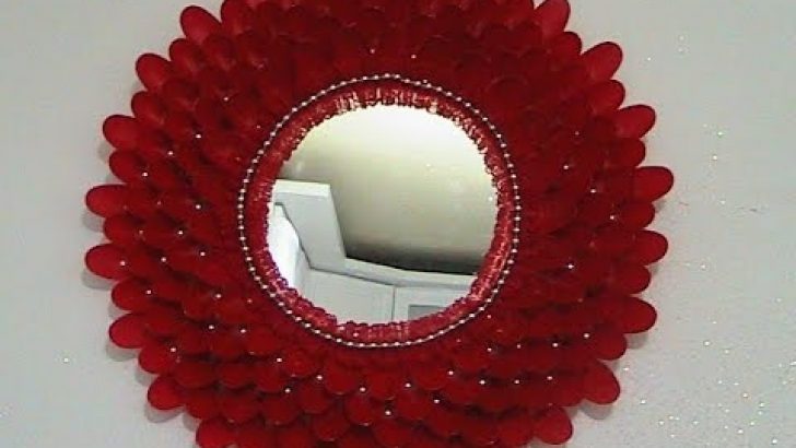 Making mirror out of plastic spoons