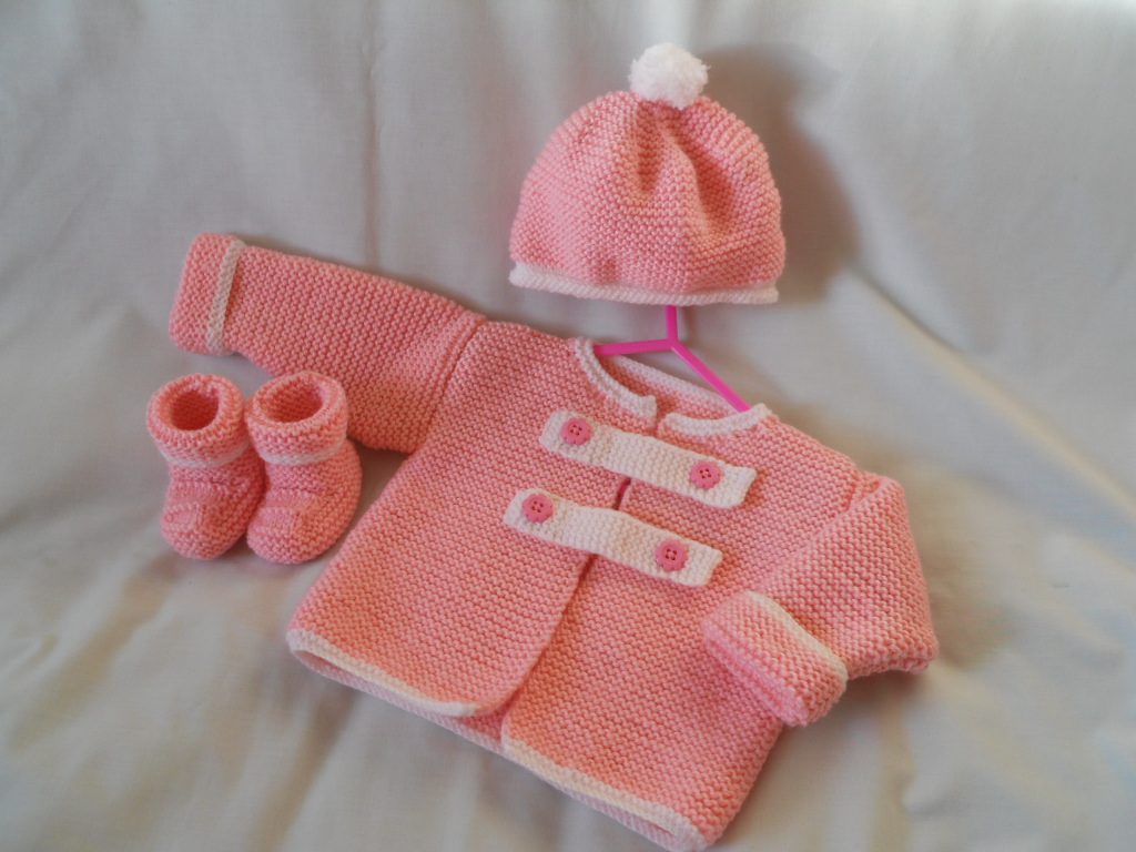 Knitting Baby Clothes