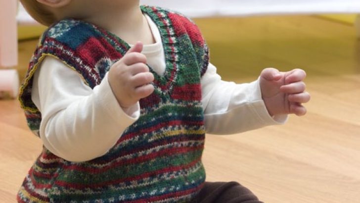 Knitting Baby Vests
