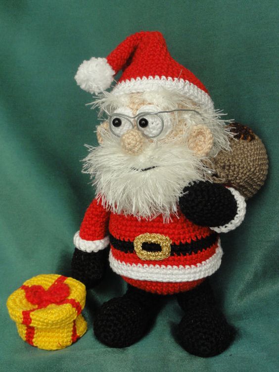 Santa Claus Made Amigurumi