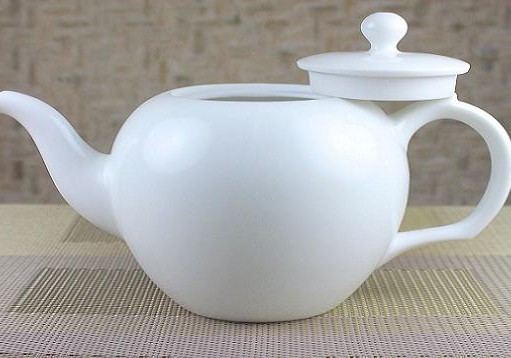 How to Clean Porcelains?