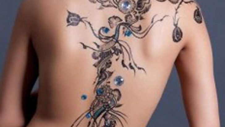 Indian Henna Tattoo Model