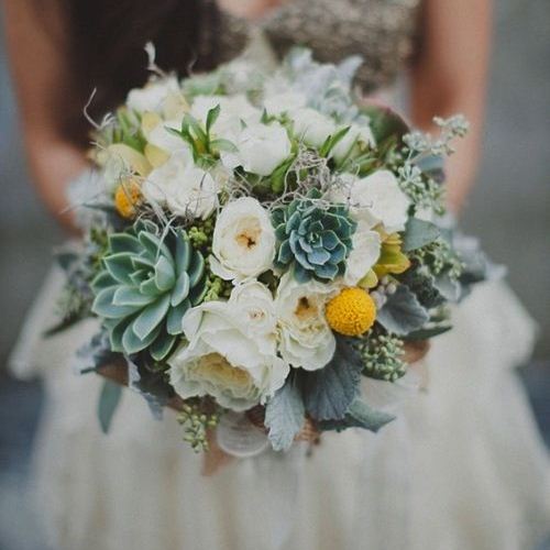 How to Choose Bridal Flowers?