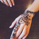 indian-henna-tattoo-model