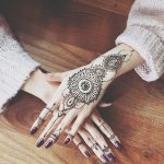 indian-henna-tattoo-model