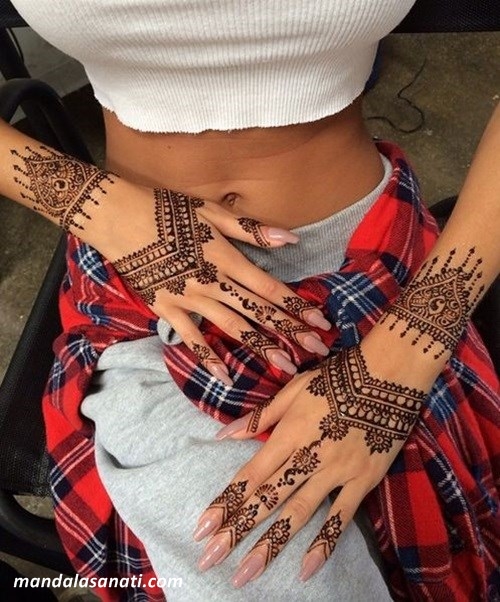 indian-henna-tattoo-model