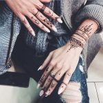 indian-henna-tattoo-model