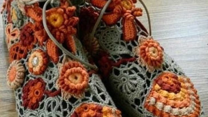 Knitted-House-Shoes