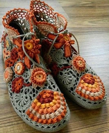 Knitted-House-Shoes