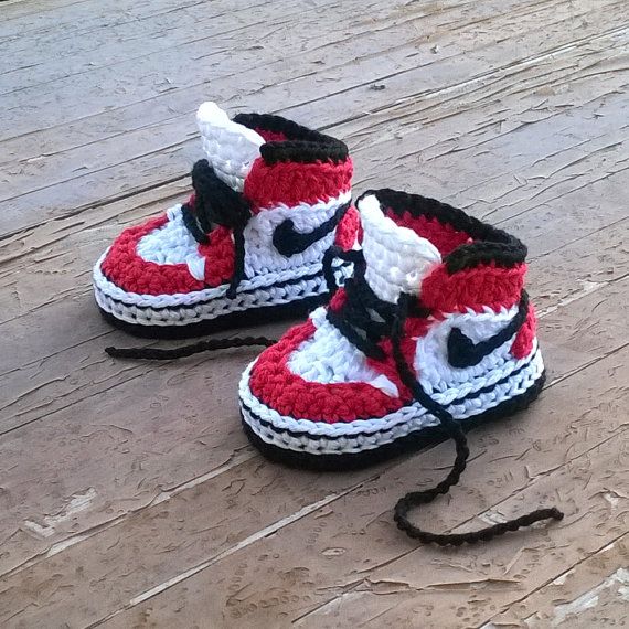 Nike Air jordan a crochet – Baby booties -0 a 3 meses