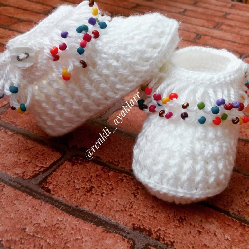 The most beautiful knitted baby booties patterns