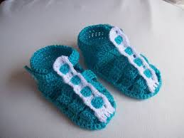 Patterns of Children’s Booties of Turquoise and Blue Color