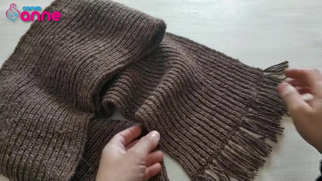 How to Knit a Simple Scarf / Beautiful Easy Knitting Stitch Pattern For Scarf